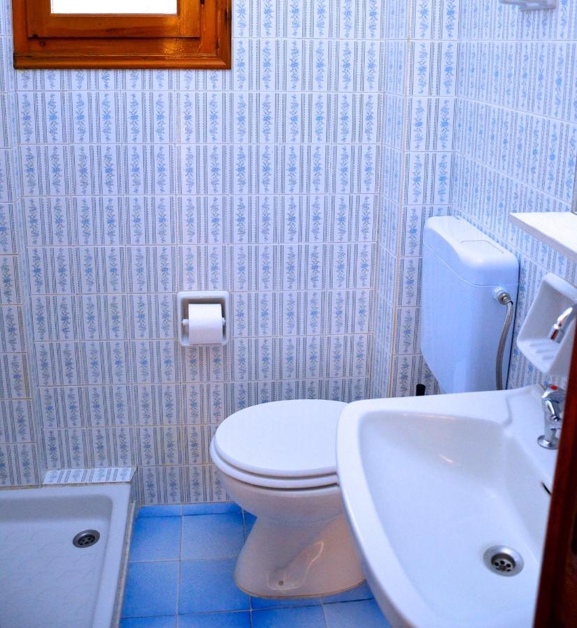 Ferienwohnung Kostas' Garden Roda  Exterior foto